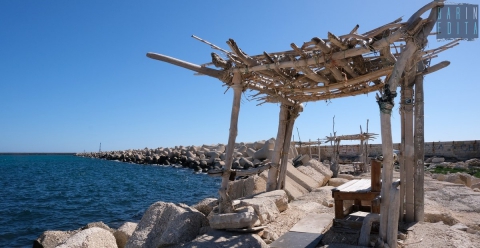 Quelle capannine sorte accanto al molo San Cataldo: �Valorizzano un luogo poco frequentato�